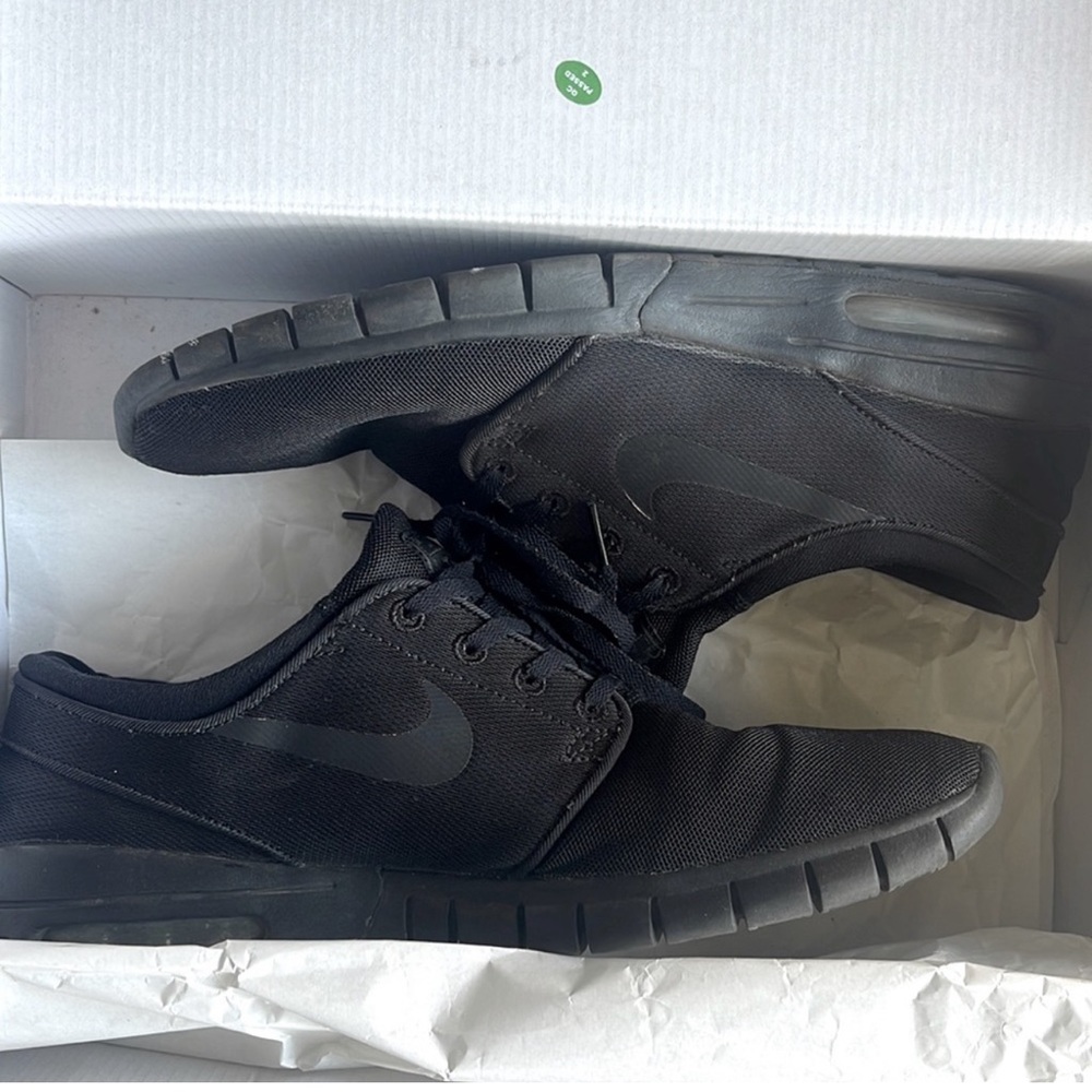 Nike men shoes